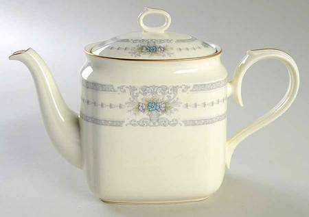 Emerentia Teapot & Lid