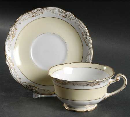 Enchanta Footed Cup & Saucer Set