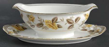 Encino Gravy Boat with Attached Underplate