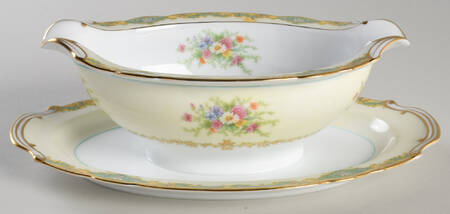 Enid Gravy Boat with Attached Underplate
