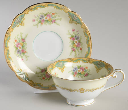 Enid Footed Cup & Saucer Set