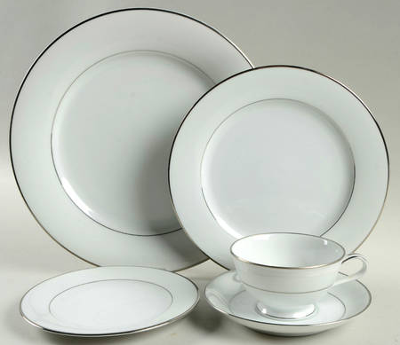 Envoy 40 Piece Estate Set