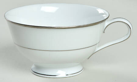 Envoy Footed Cup