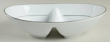 Envoy 10" Oval Vegetable Bowl