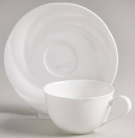Ensemble White Flat Cup & Saucer Set