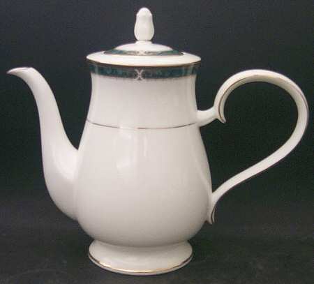 Essex Court Coffee Pot & Lid