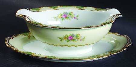 Esmeralda (Older, No #) Gravy Boat with Attached Underplate