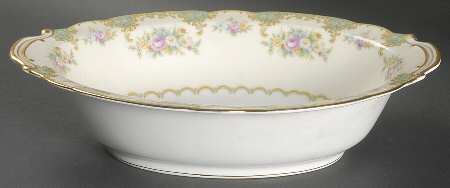 Esmeralda (Older, No #) 10" Oval Vegetable Bowl