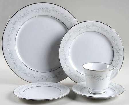 Essex 40 Piece Estate Set