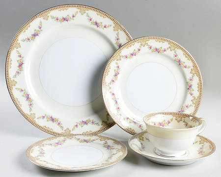 Estrella 5 Piece Place Setting