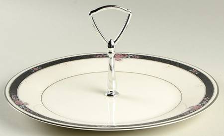 Etienne Round Serving Plate with Handle (DP)