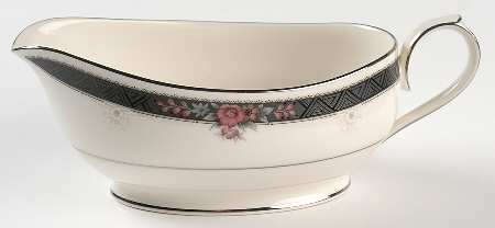 Etienne Gravy Boat