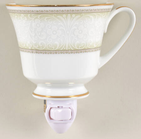 Eugenia 1 5/8" + cup (H) Night Light/Cup HC