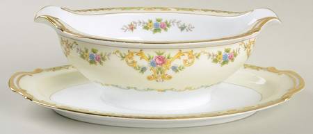 Eureka Gravy Boat with Attached Underplate