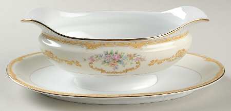 Evana Gravy Boat with Attached Underplate