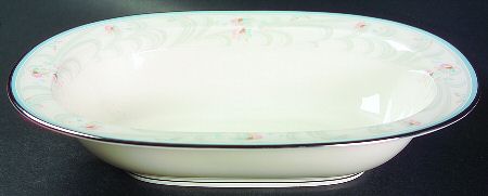 Evermore 10" Oval Vegetable Bowl