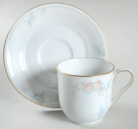 Fairburn Flat Cup & Saucer Set