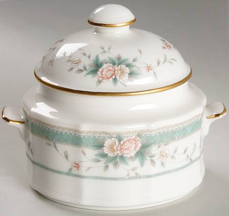 Fairchild Sugar Bowl & Lid