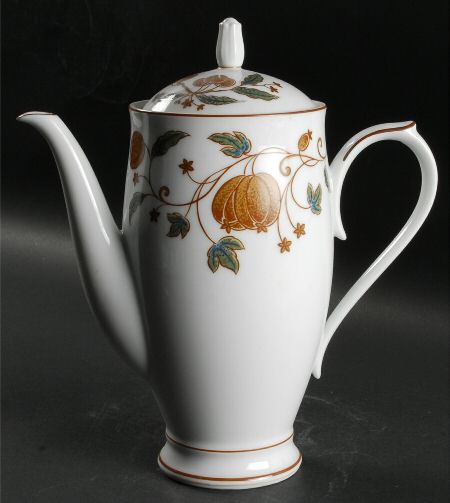 Fairfield Coffee Pot & Lid