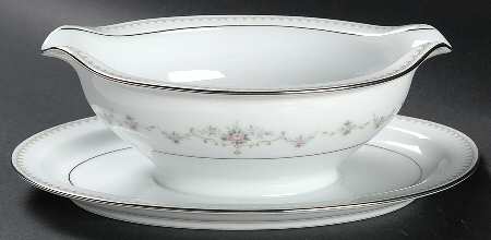 Fairmont (Platinum Trim) Gravy Boat with Attached Underplate