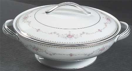 Fairmont (Platinum Trim) Round Covered Vegetable