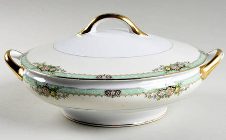 Fairmont (Gold Trim) Round Covered Vegetable