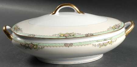 Fairmont (Gold Trim) Oval Covered Vegetable