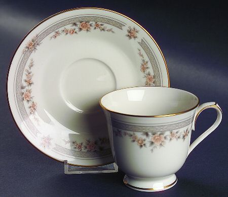 Fairview Footed Cup & Saucer Set