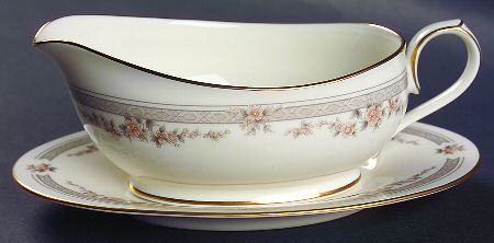 Fairview Gravy Boat & Underplate (Relish/Butter)