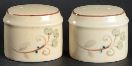Fallriver Salt & Pepper Set