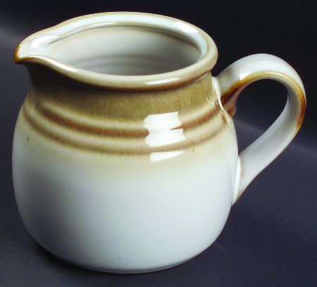 Fanfare Creamer