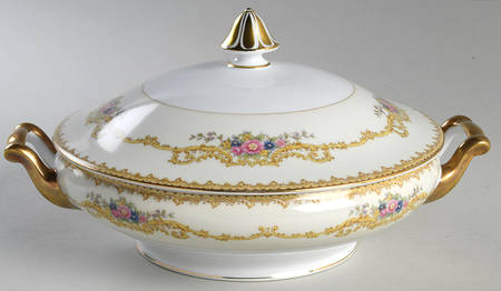 Farland Round Covered Vegetable