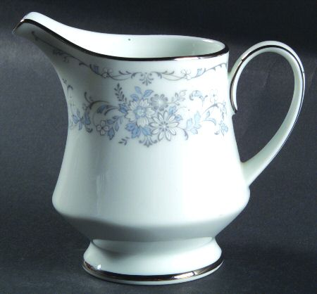 Fascination Creamer