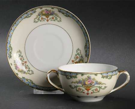 Favorita Bouillon Cup & Saucer