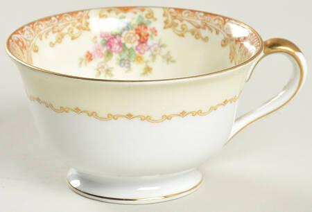 Faversham Footed Cup
