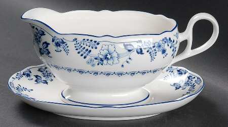 Fair Wind Gravy Boat & Underplate