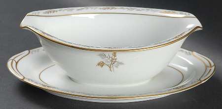 Ferncliff Gravy Boat with Attached Underplate