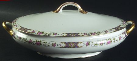 Ferncroft Oval Covered Vegetable