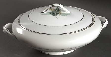 Fernwood Round Covered Vegetable