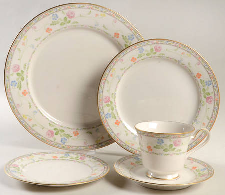 Finale 5 Piece Place Setting