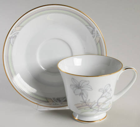 Floral Dream Footed Cup & Saucer Set