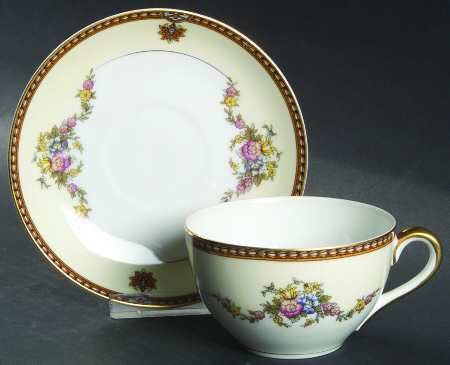 Fleurette Flat Cup & Saucer Set