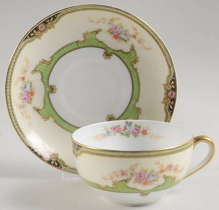Floreal Flat Cup & Saucer Set