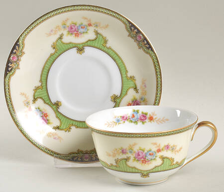 Floreal Flat Cup & Saucer Set