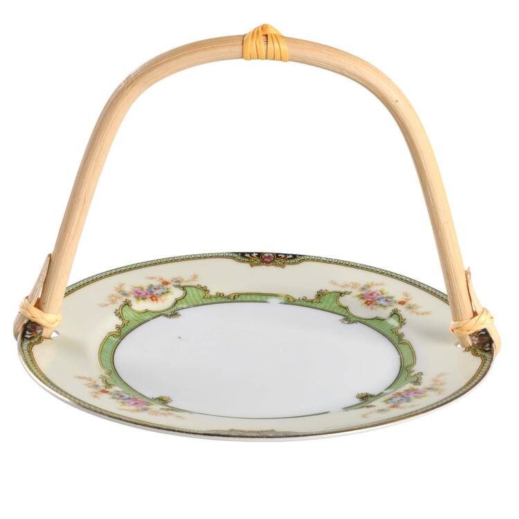 Floreal 5 3/8"-5 5/8" Bamboo Handled Serving Plate  HC