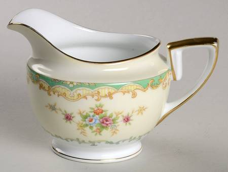 Floralia Creamer