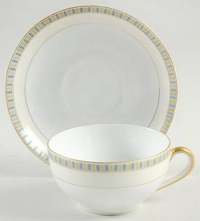 Florencia Flat Cup & Saucer Set