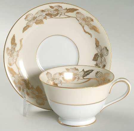 Floris Footed Cup & Saucer Set
