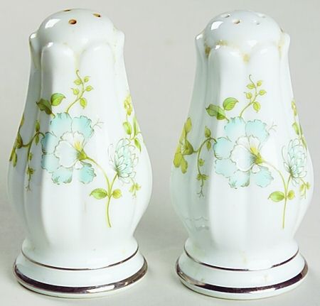 Flourish Salt & Pepper Set