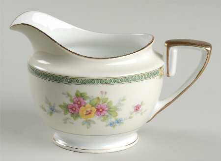 Floweree Creamer